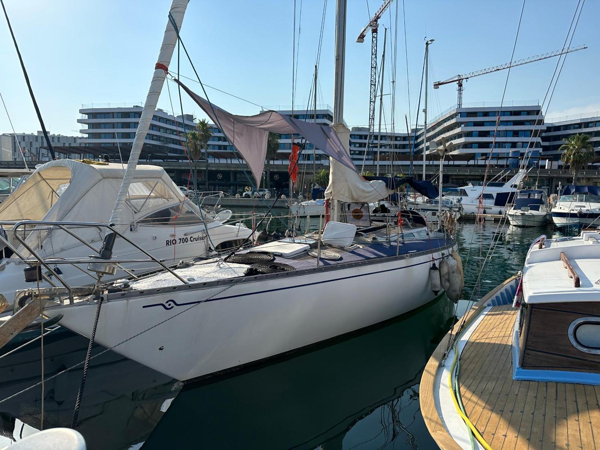 Hotel Unique Wooden Sail Yacht + 2 Bikes Included! à Sant Adrià de Besòs Extérieur photo